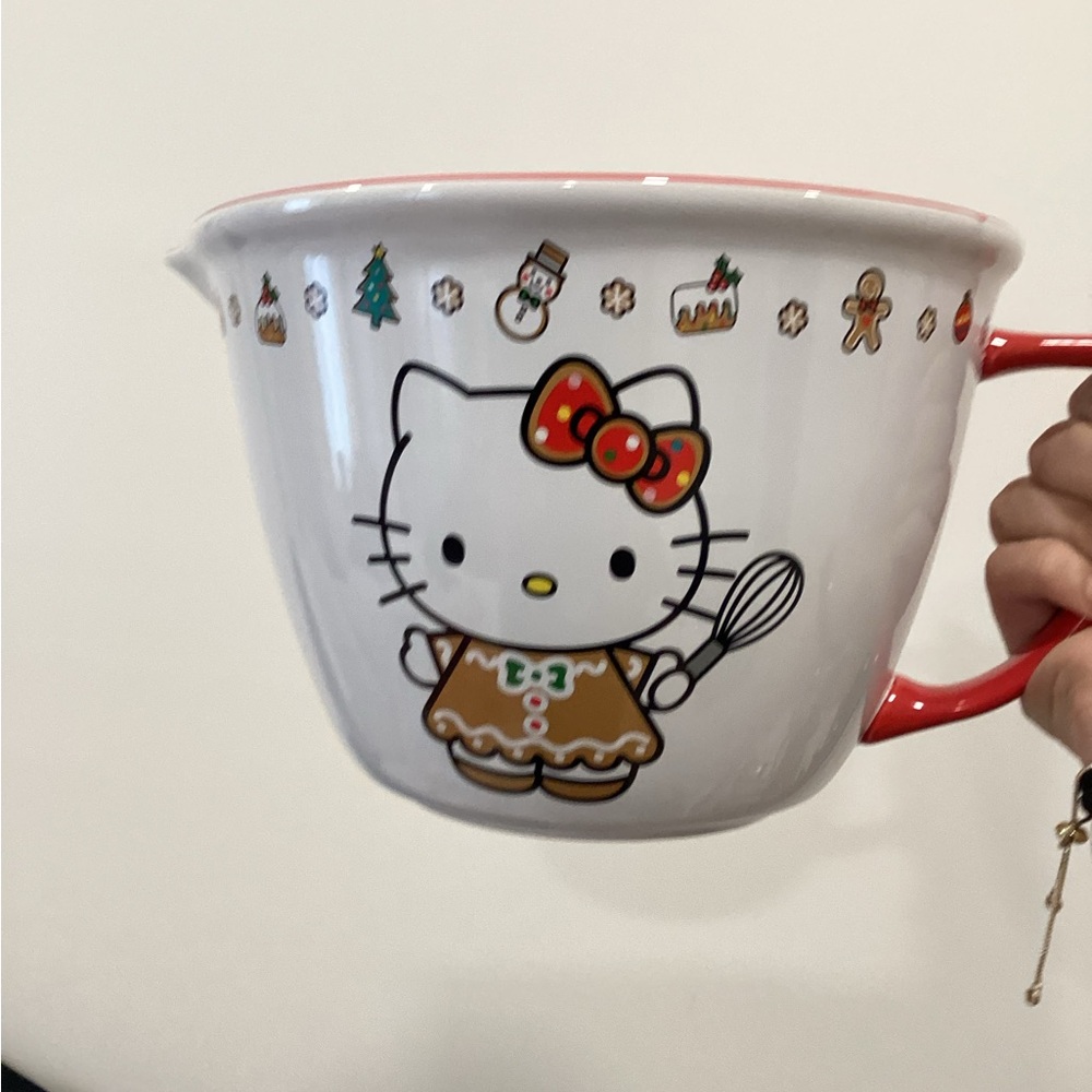 Hello kitty Christmas mixing bowl
